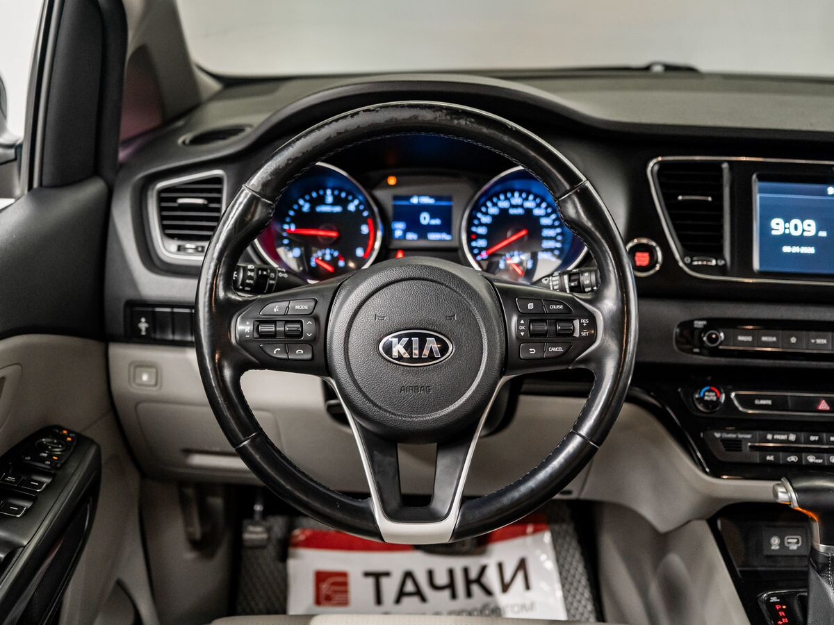 Kia Carnival 2019 - фото автомобиля