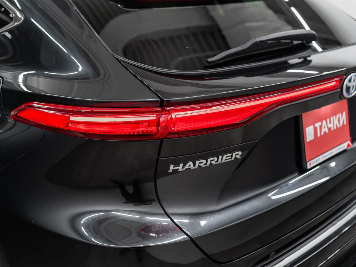 Toyota Harrier 2022 - фото автомобиля