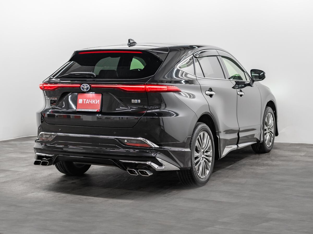 Toyota Harrier 2022 - фото автомобиля