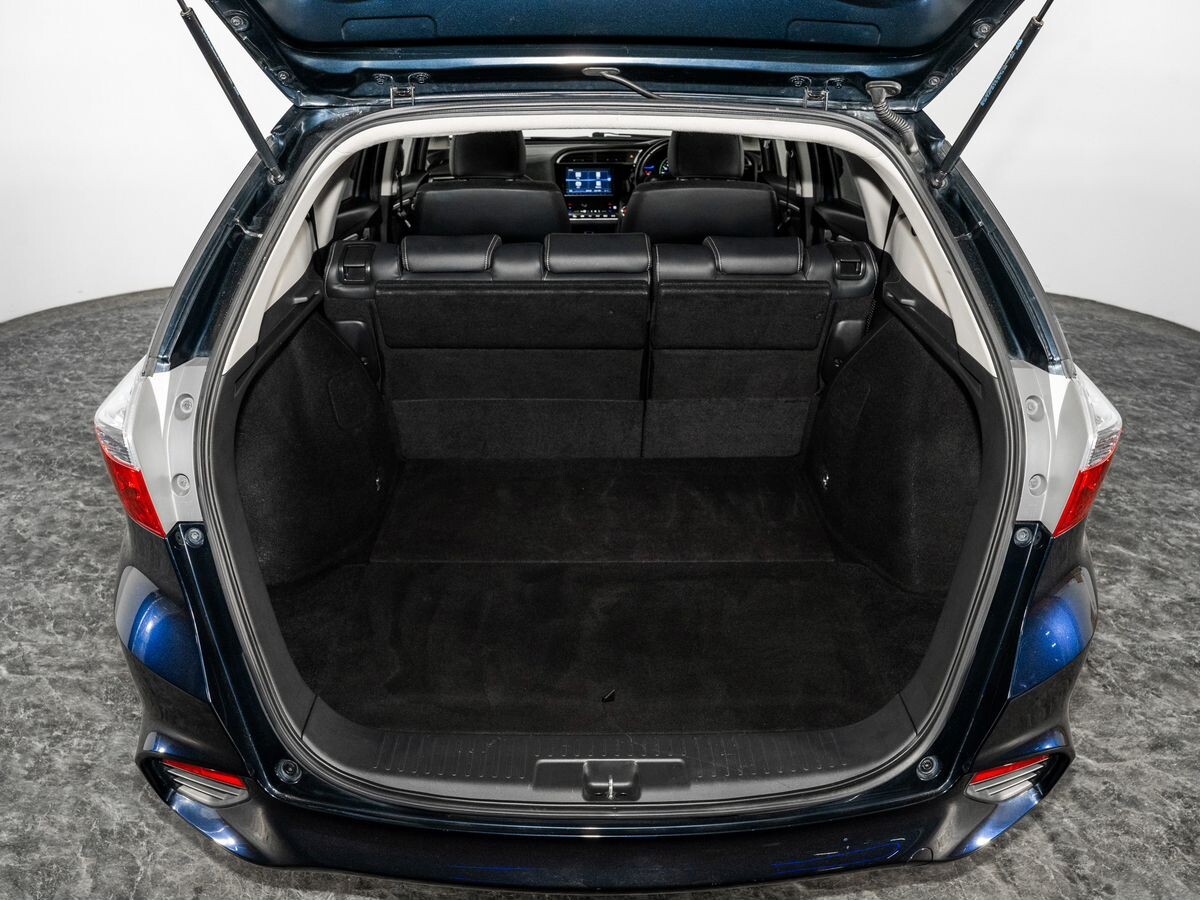 Honda Shuttle 2016 - фото автомобиля