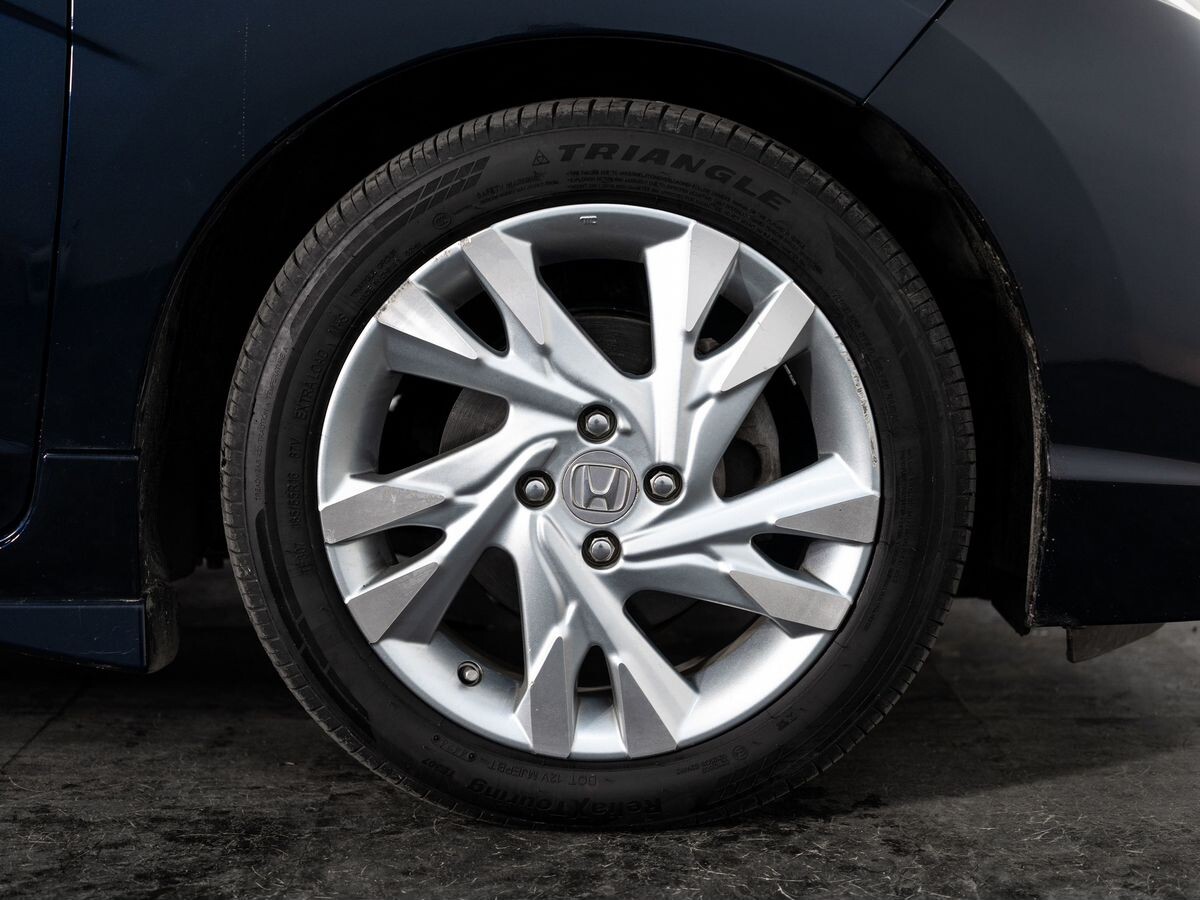 Honda Shuttle 2016 - фото автомобиля