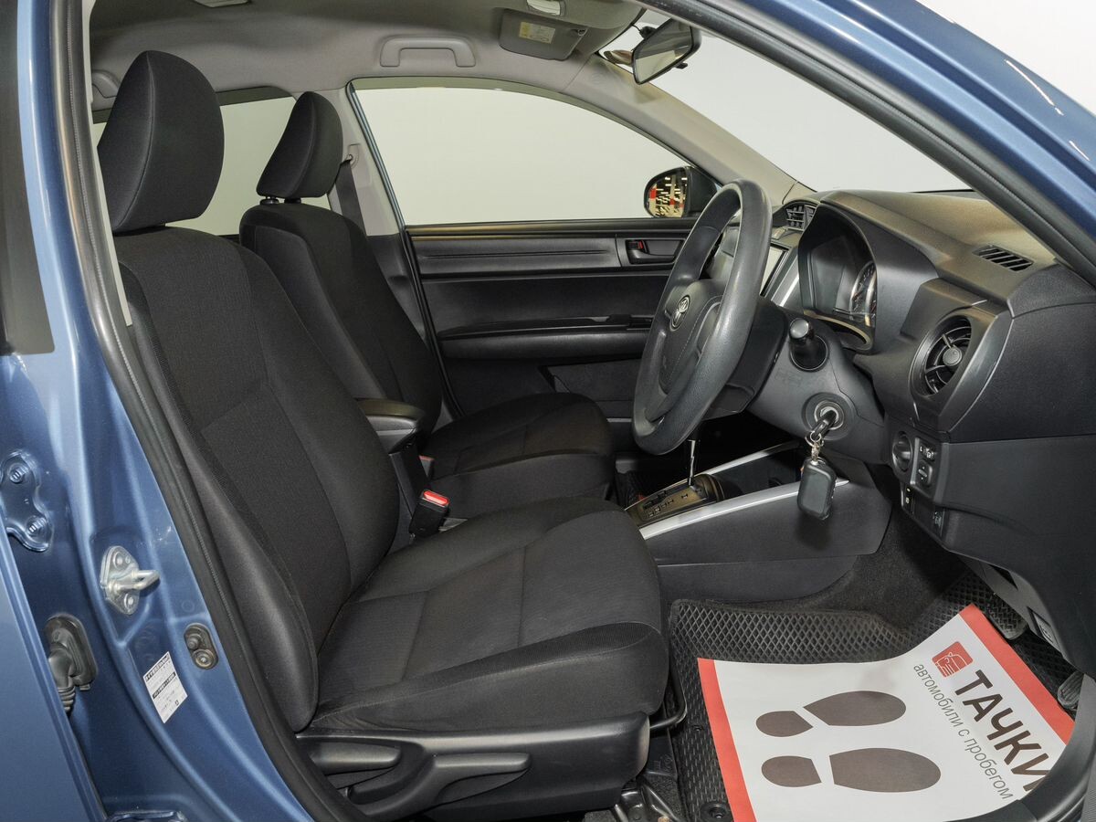 Toyota Corolla Fielder 2015 - фото автомобиля