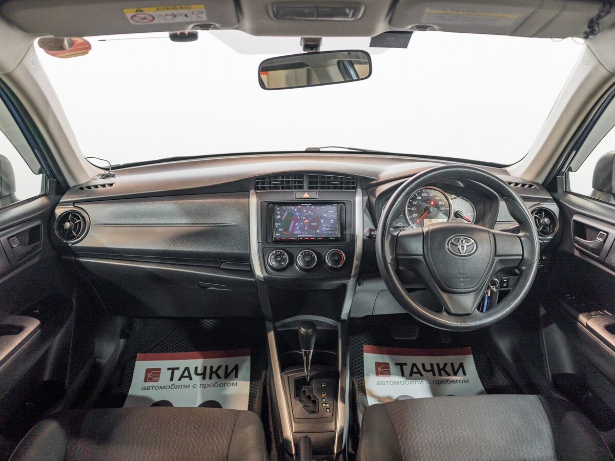 Toyota Corolla Fielder 2015 - фото автомобиля