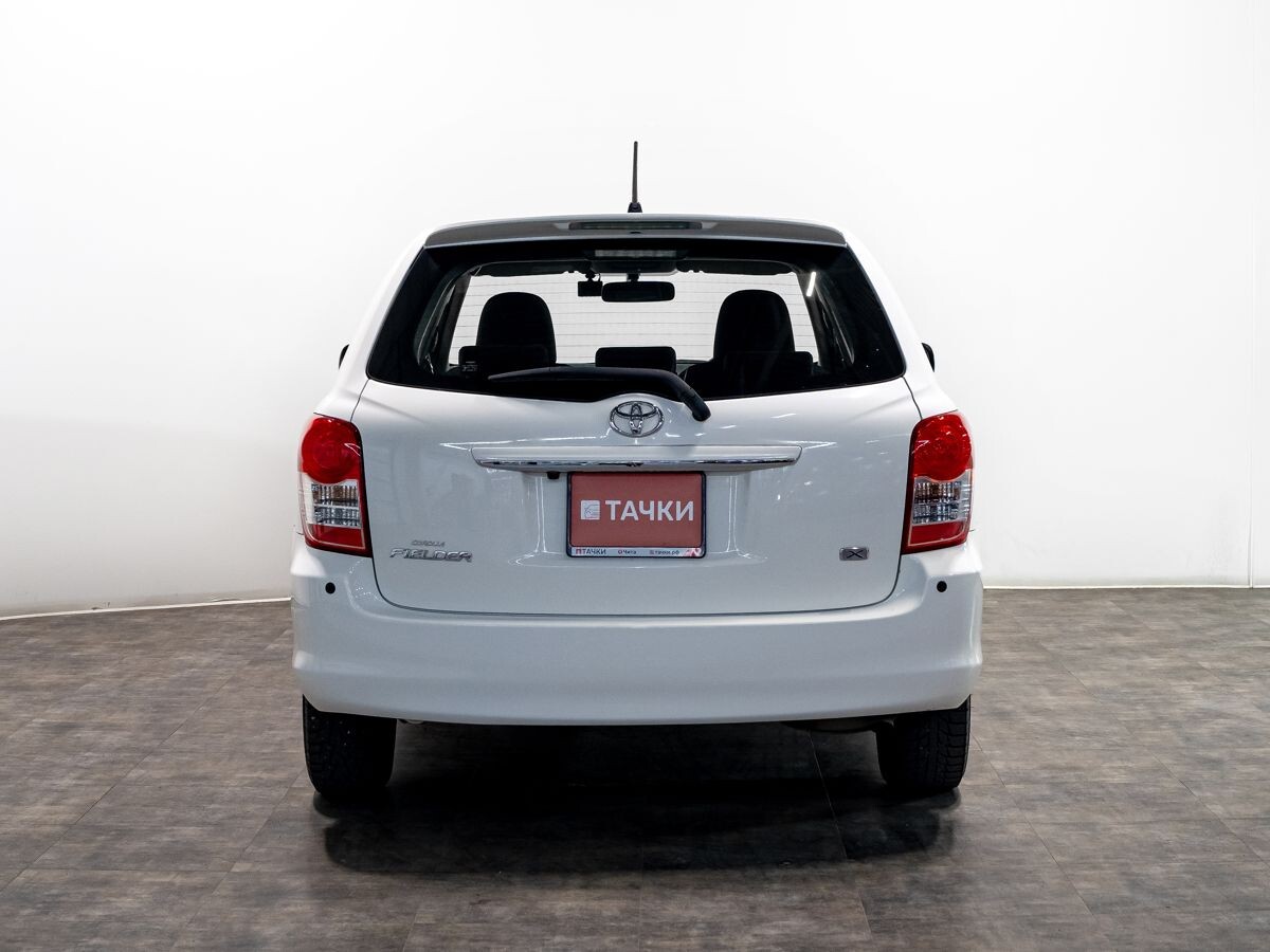 Toyota Corolla Fielder 2011 - фото автомобиля