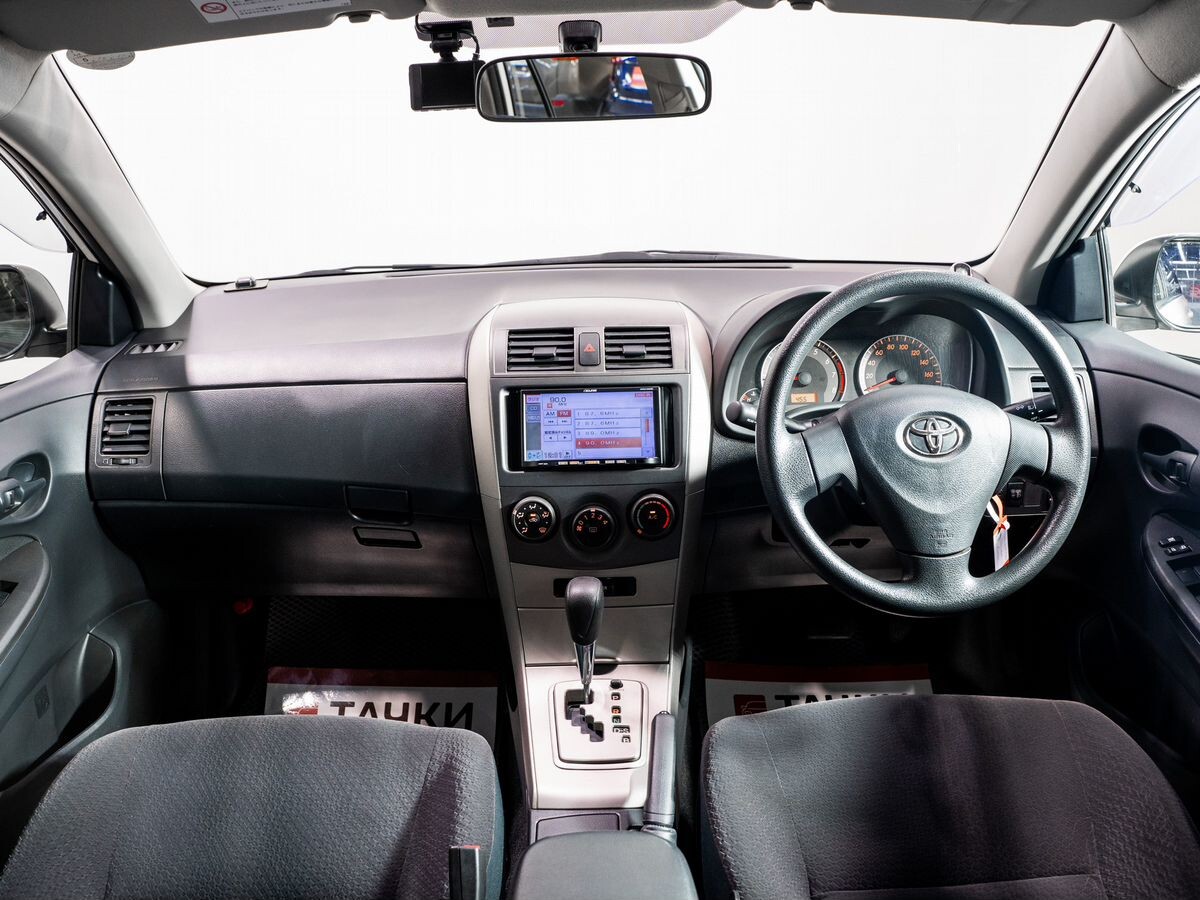 Toyota Corolla Fielder 2011 - фото автомобиля