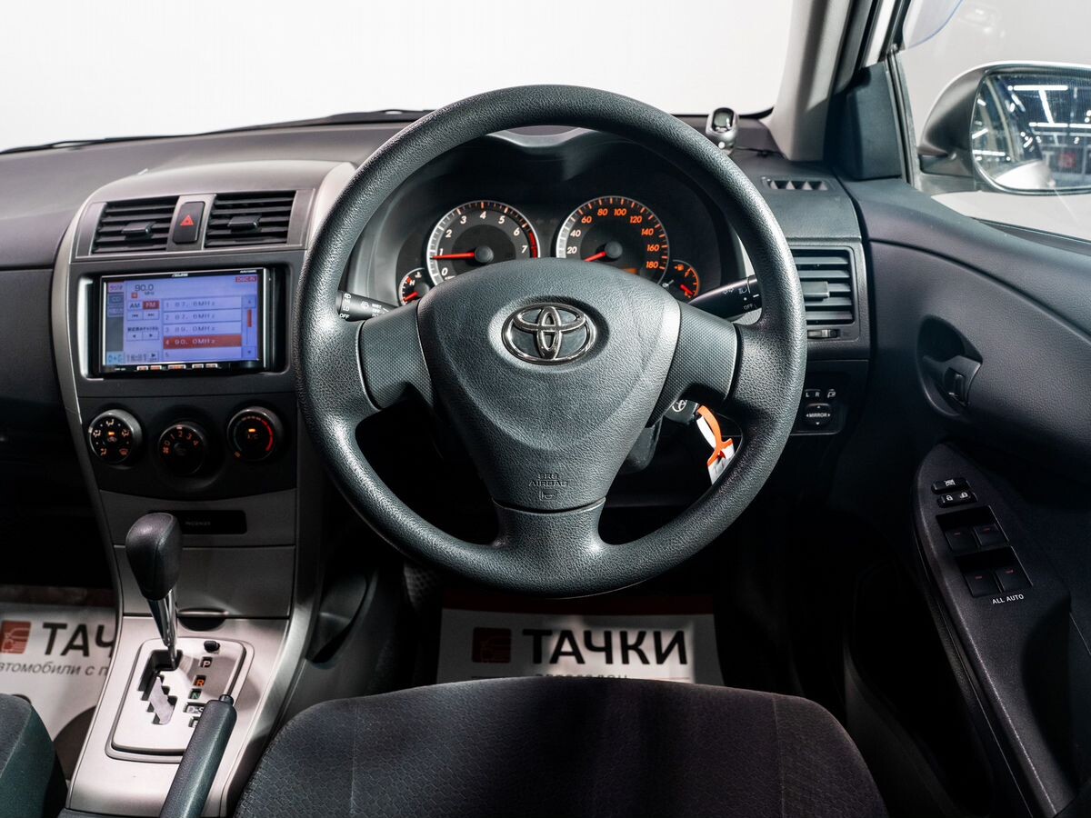 Toyota Corolla Fielder 2011 - фото автомобиля