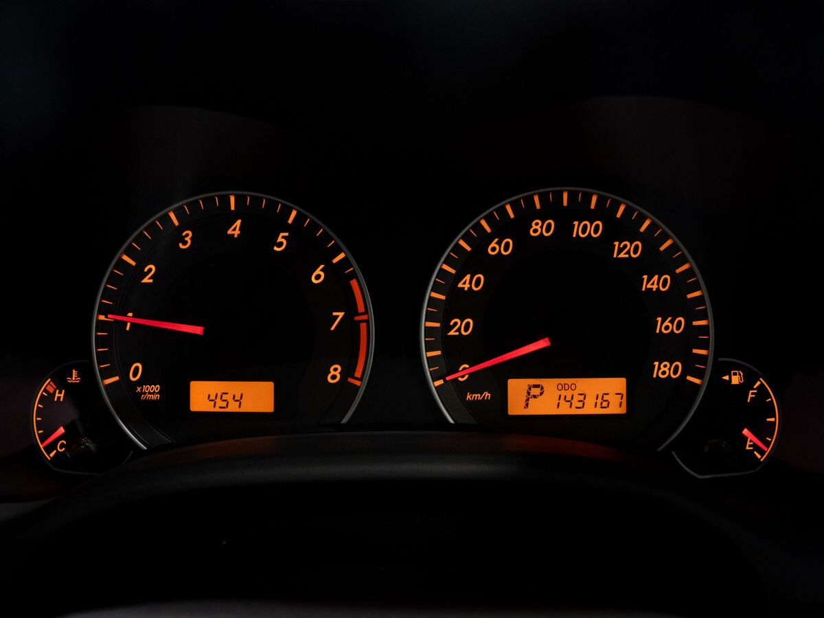 Toyota Corolla Fielder 2011 - фото автомобиля