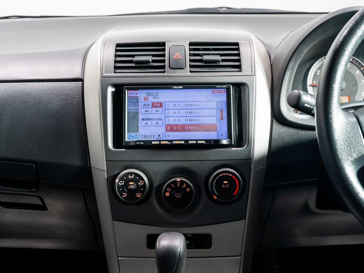 Toyota Corolla Fielder 2011 - фото автомобиля