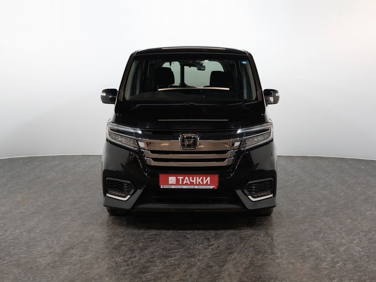Honda Stepwgn 2018 - фото автомобиля