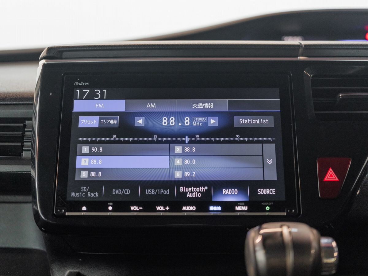 Honda Stepwgn 2018 - фото автомобиля