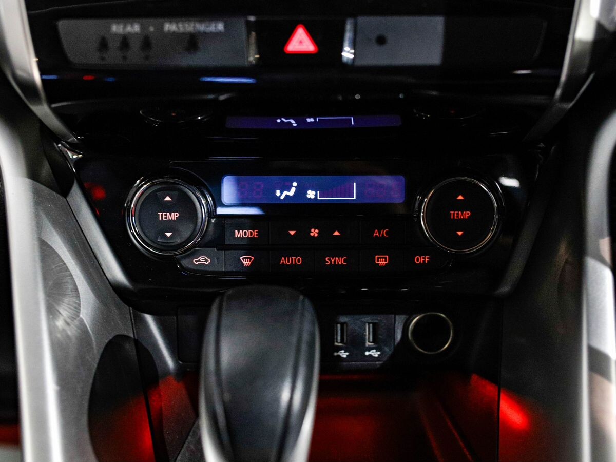 Mitsubishi Eclipse Cross 2018 - фото автомобиля