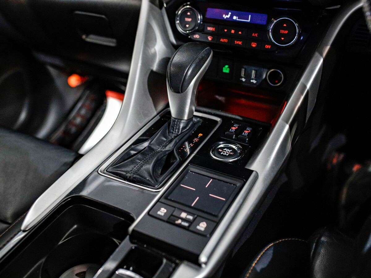 Mitsubishi Eclipse Cross 2018 - фото автомобиля