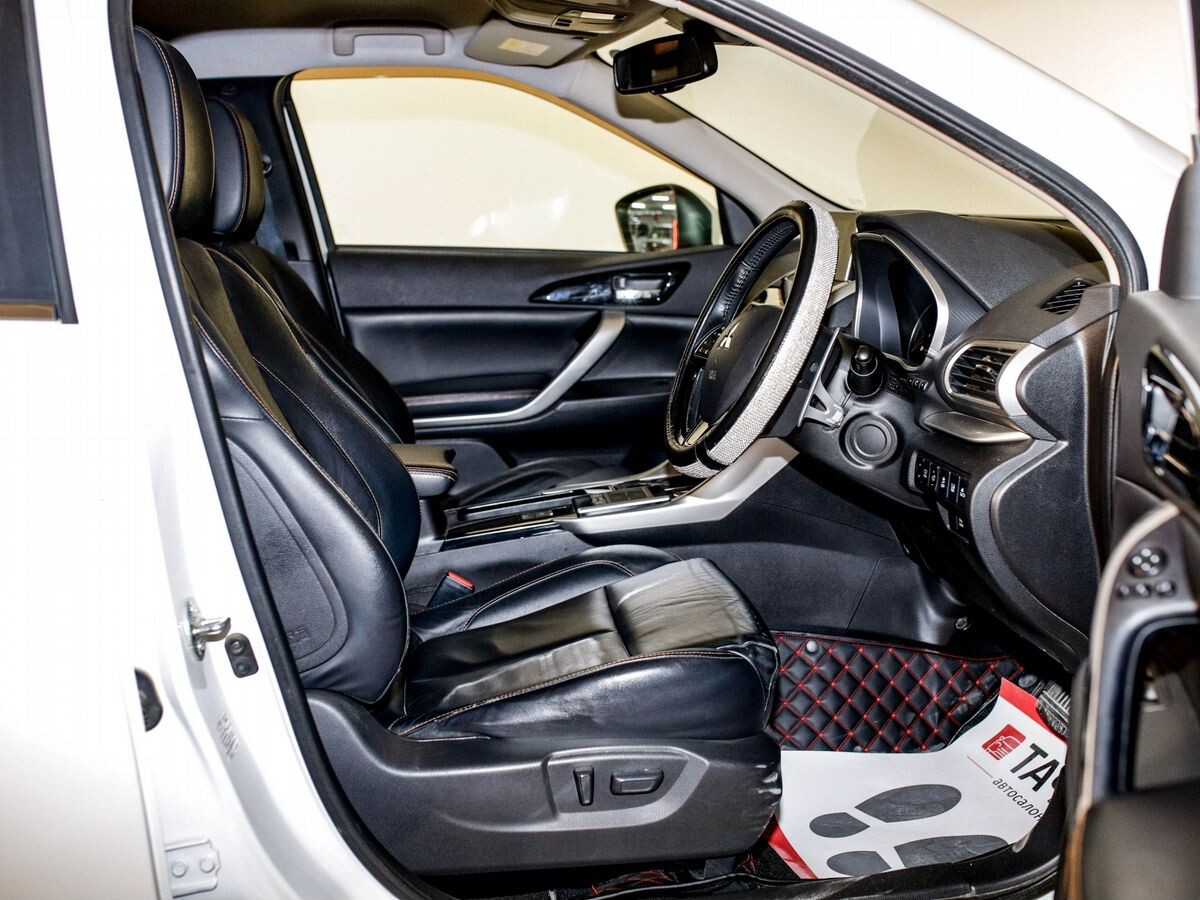 Mitsubishi Eclipse Cross 2018 - фото автомобиля