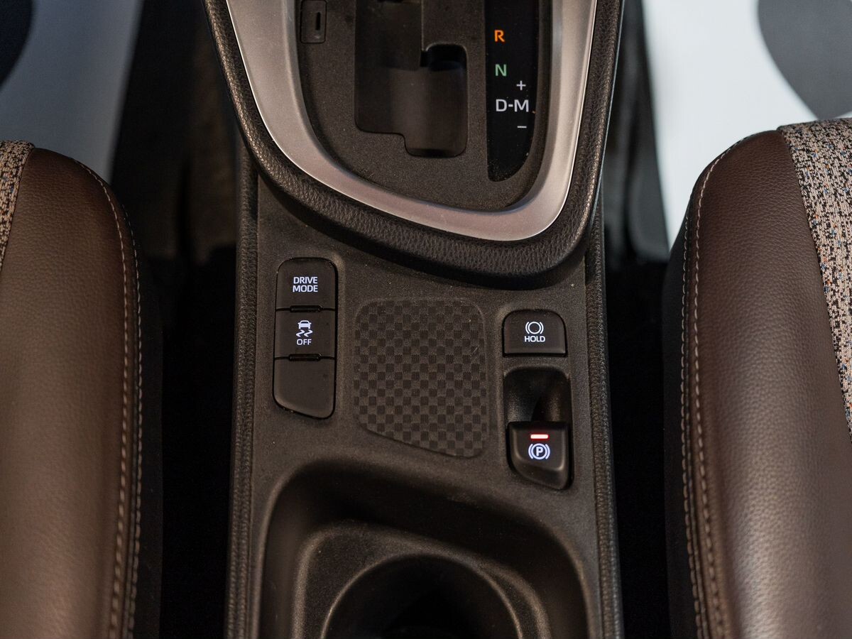 Toyota Yaris Cross 2020 - фото автомобиля