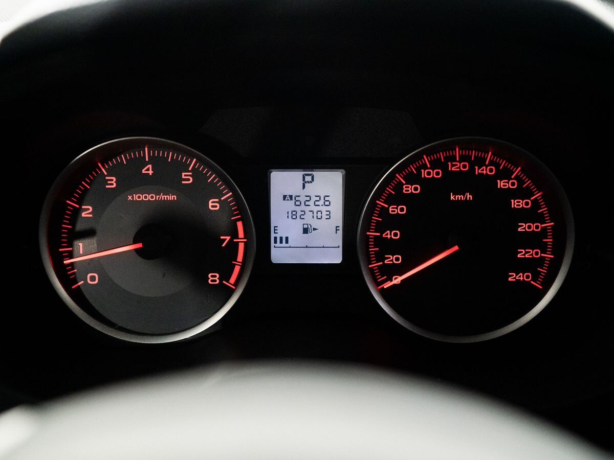 Subaru XV 2012 - фото автомобиля