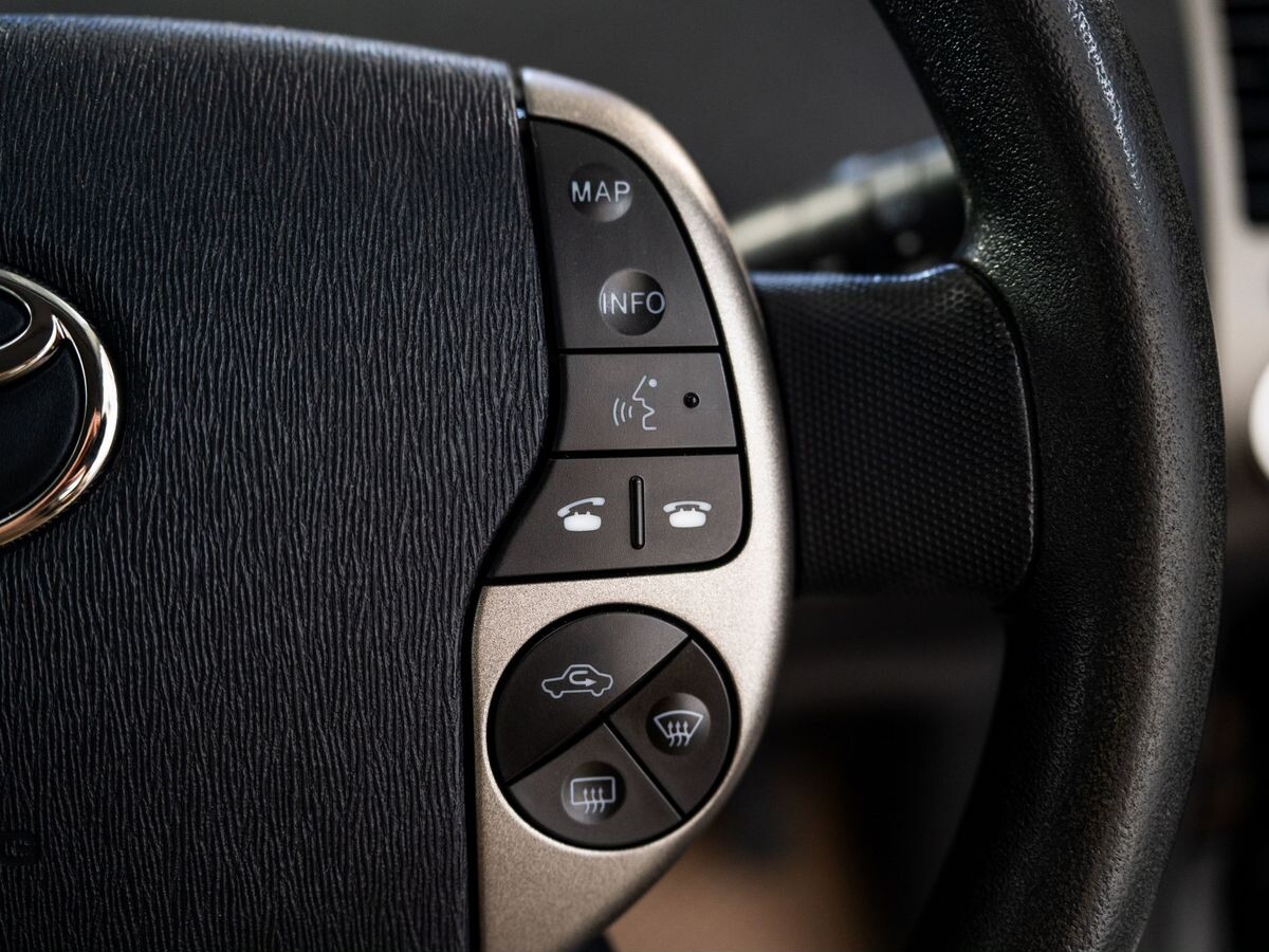 Toyota Prius 2008 - фото автомобиля