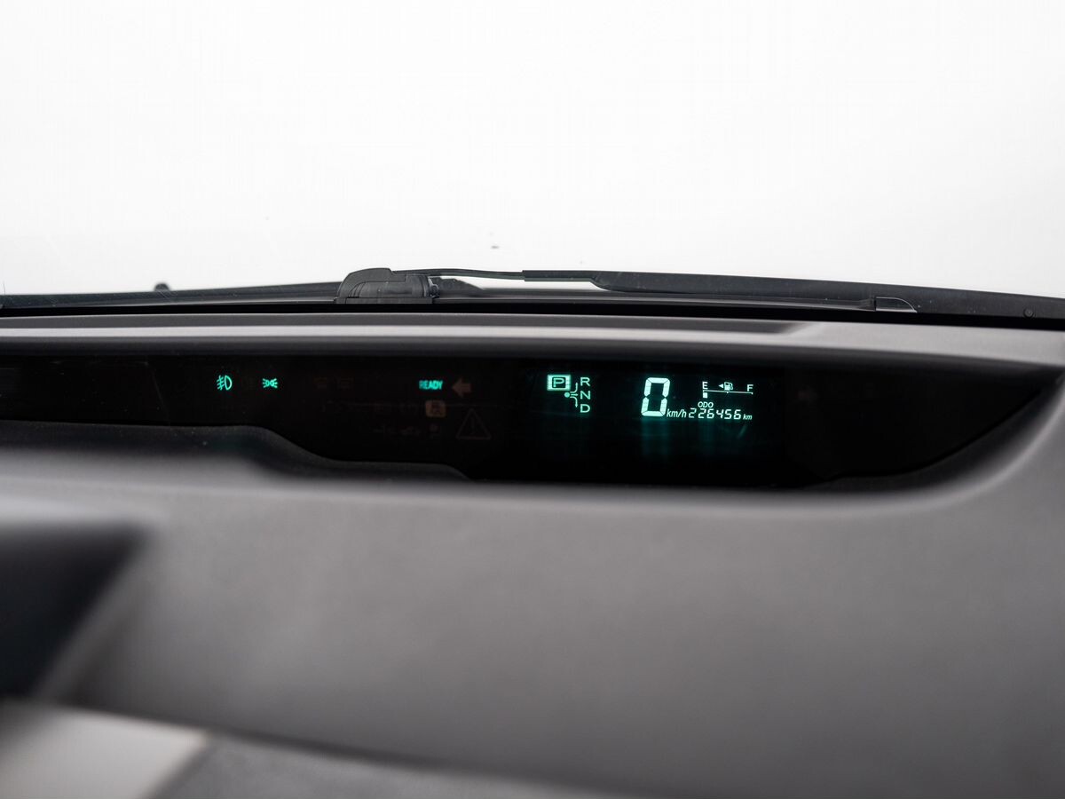 Toyota Prius 2008 - фото автомобиля