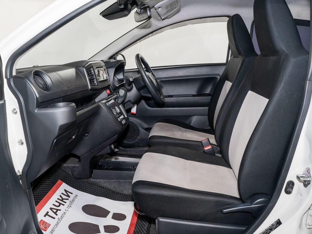 Toyota Pixis Epoch 2017 - фото автомобиля