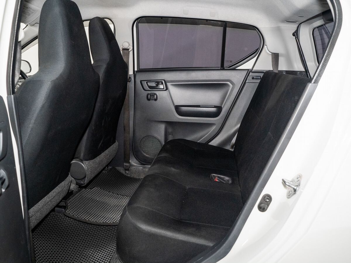 Toyota Pixis Epoch 2017 - фото автомобиля
