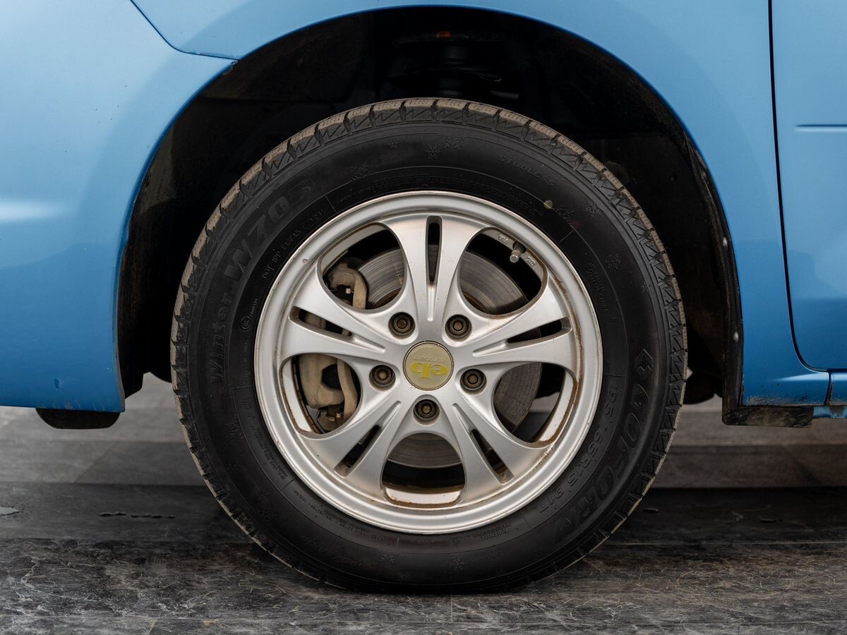 Nissan Serena 2010 - фото автомобиля