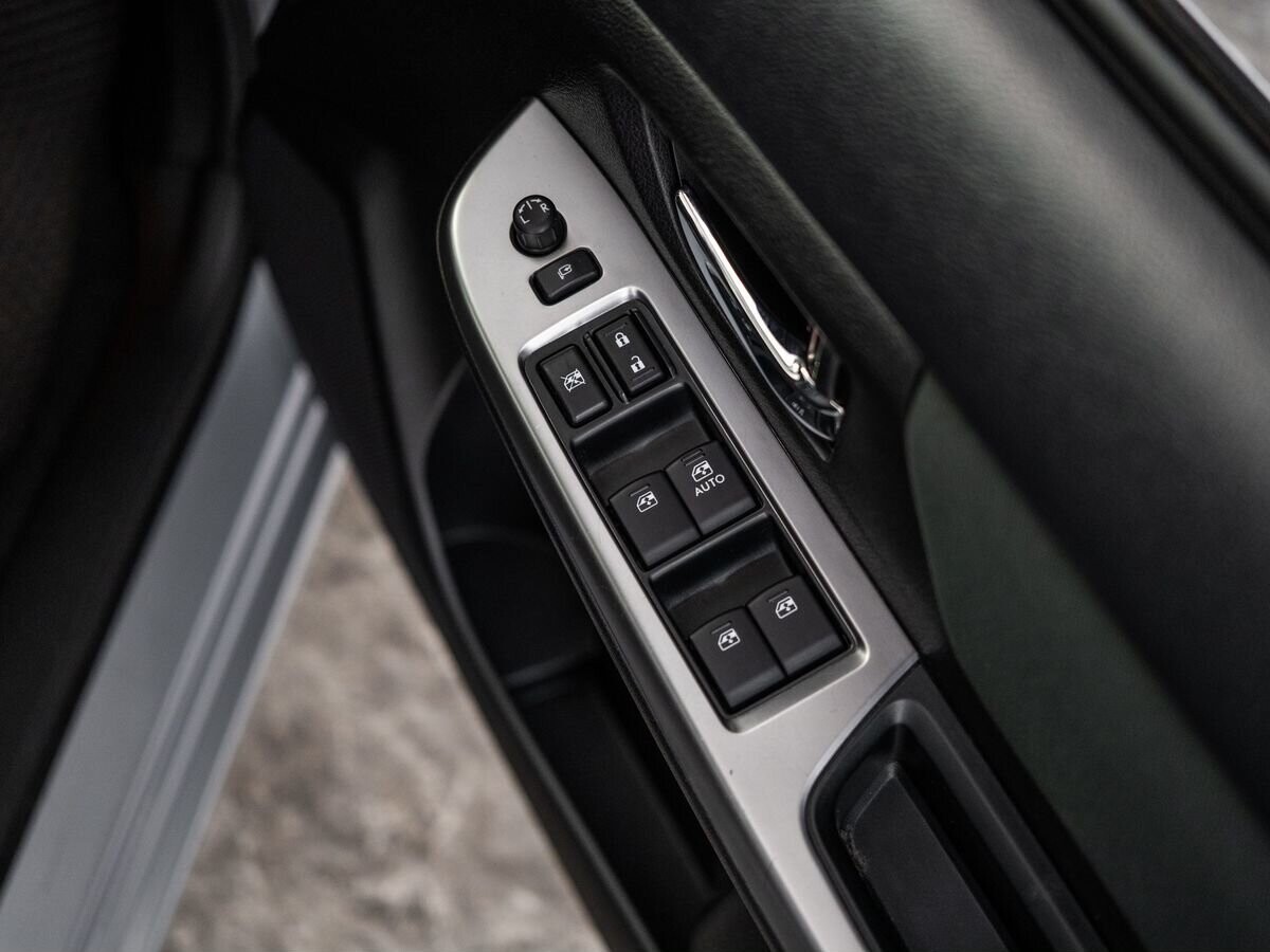Subaru Impreza 2016 - фото автомобиля