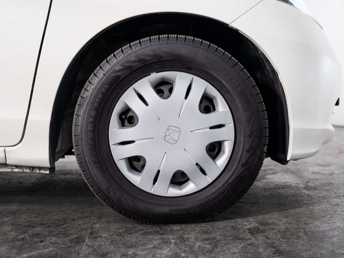 Honda Freed 2009 - фото автомобиля