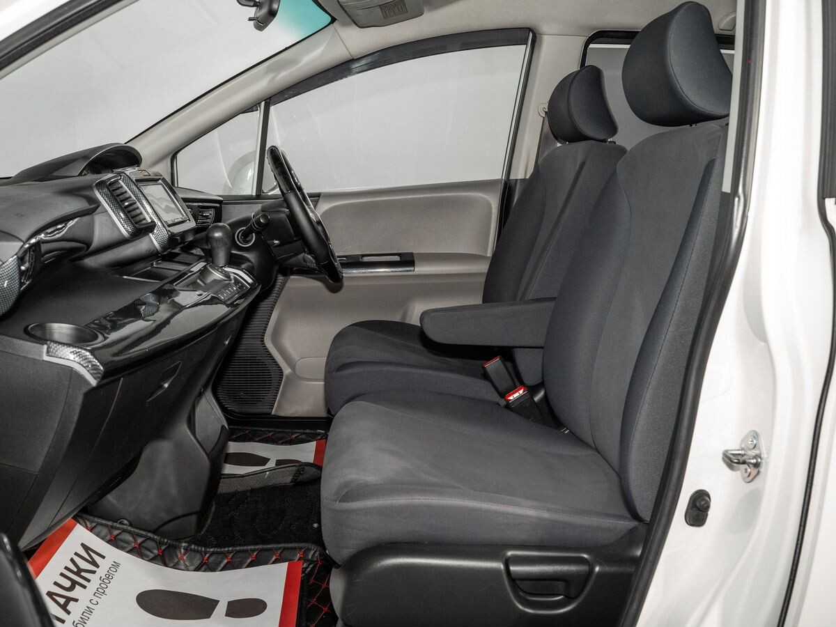 Honda Freed 2009 - фото автомобиля
