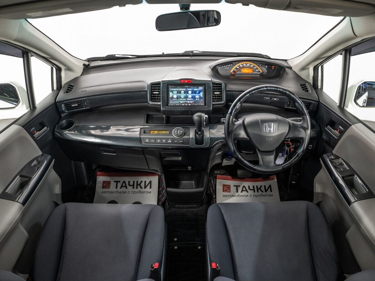 Honda Freed 2009 - фото автомобиля