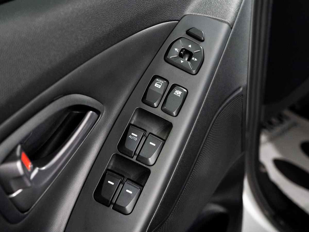 Hyundai ix35 2013 - фото автомобиля