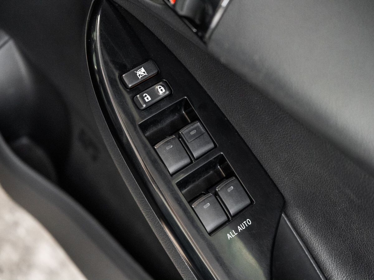 Toyota Corolla Fielder 2010 - фото автомобиля