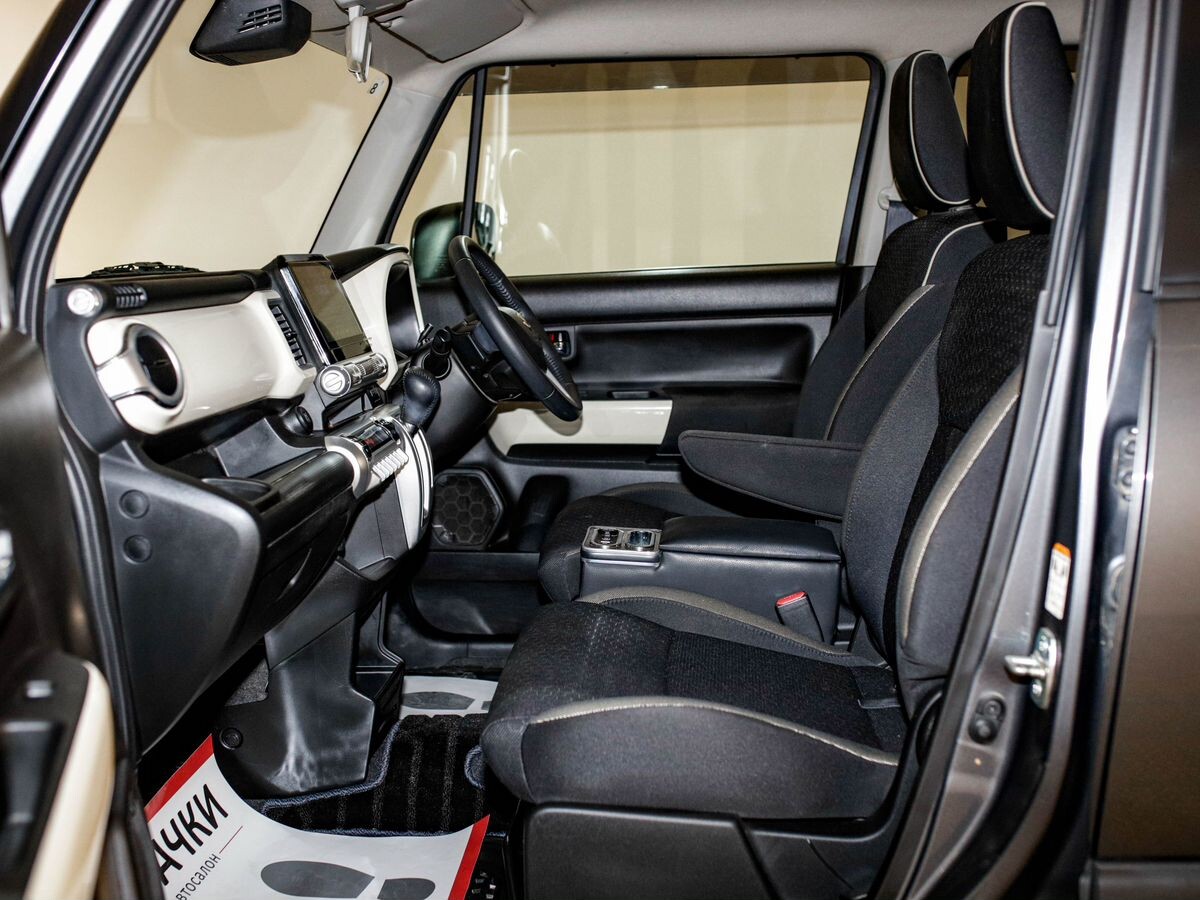 Suzuki Xbee 2018 - фото автомобиля