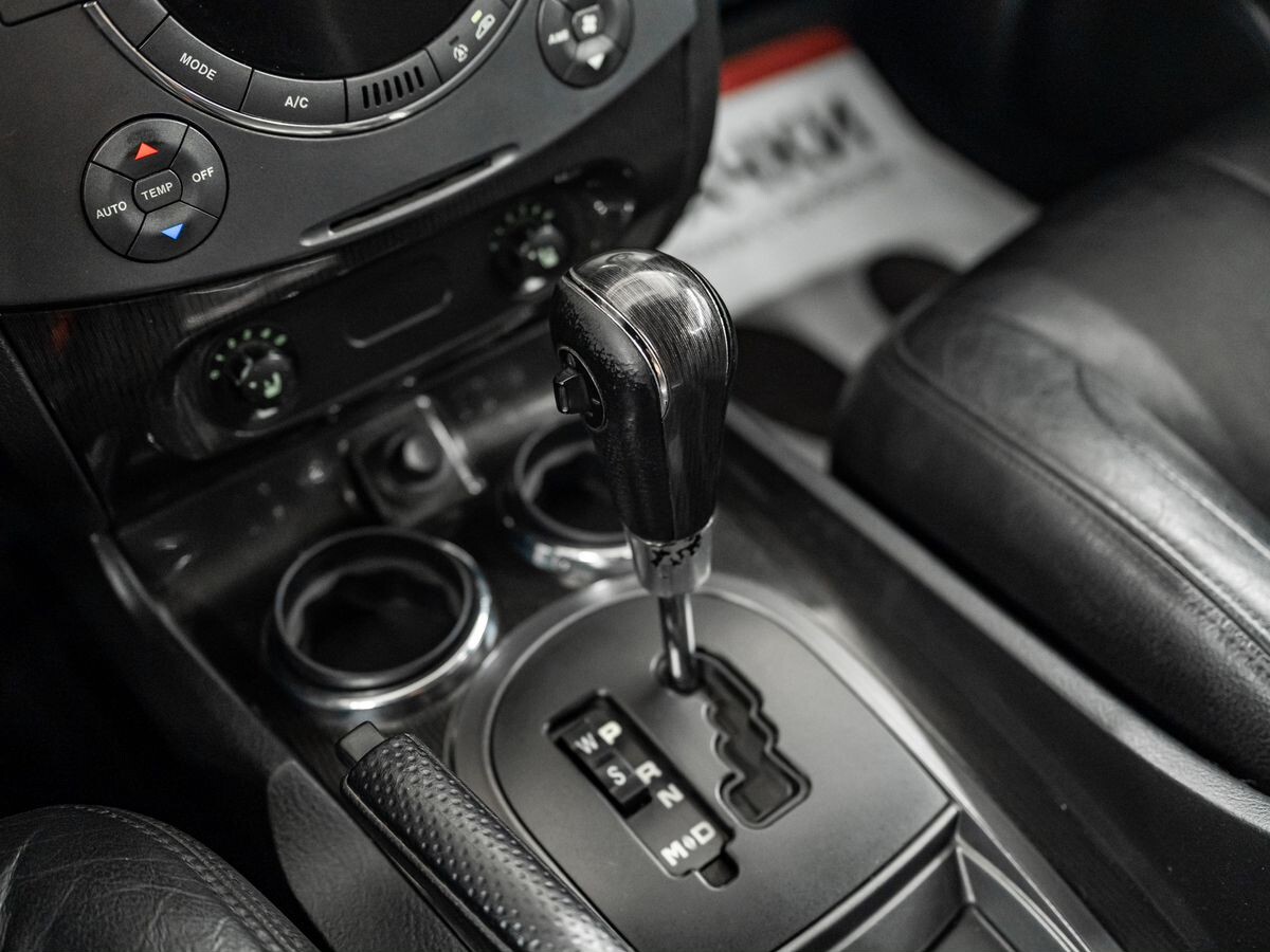 SsangYong Rexton 2012 - фото автомобиля