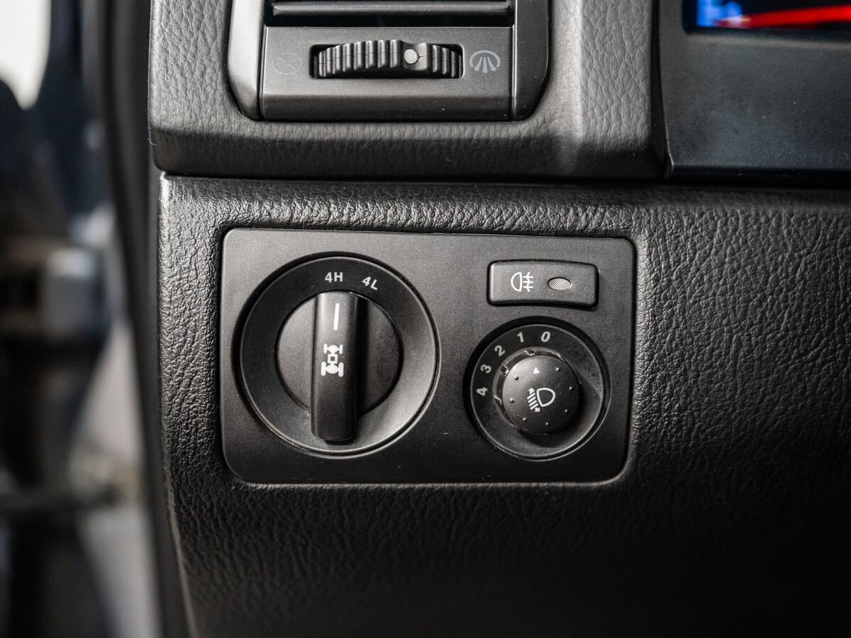 SsangYong Rexton 2012 - фото автомобиля