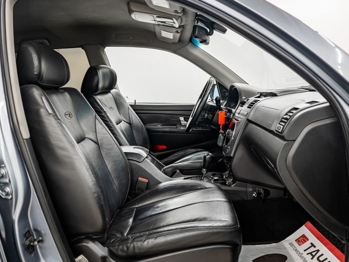 SsangYong Rexton 2012 - фото автомобиля