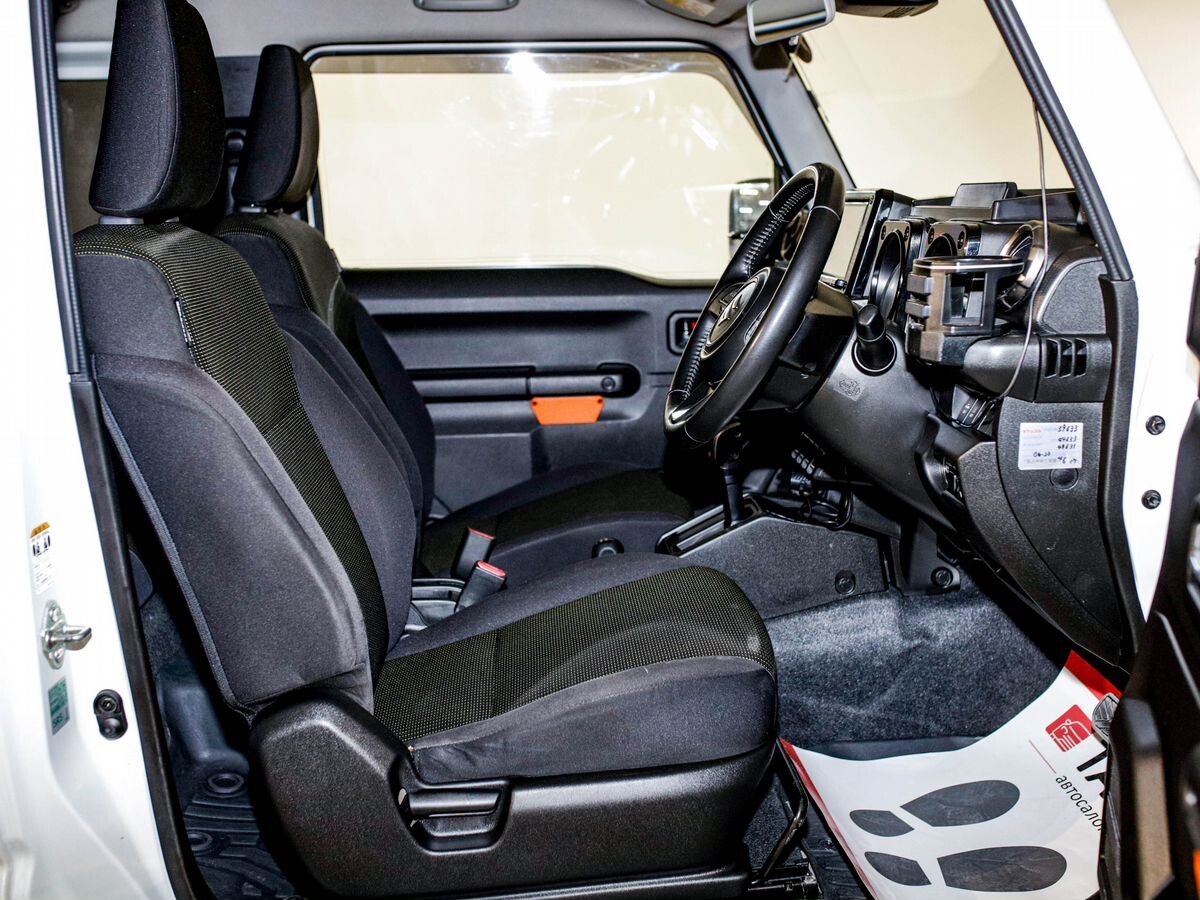 Suzuki Jimny Sierra 2020 - фото автомобиля