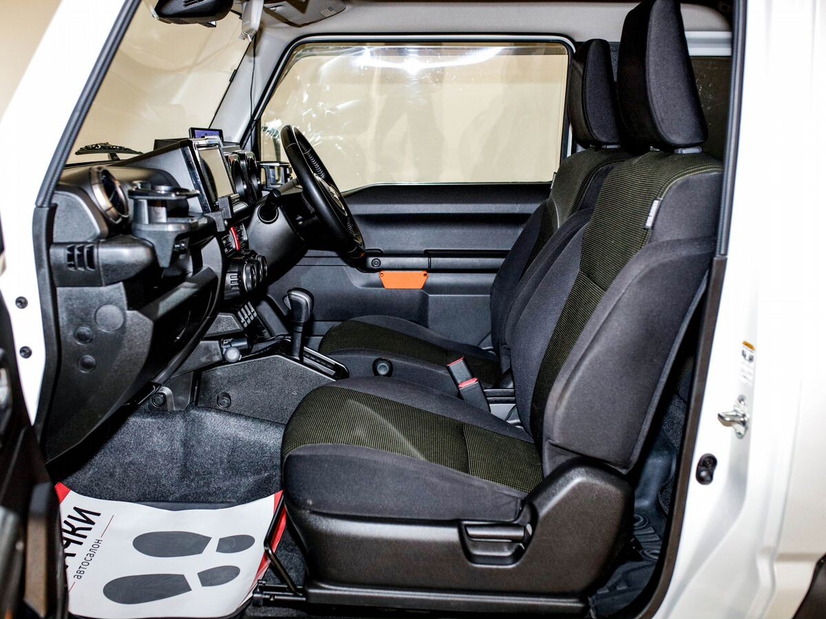 Suzuki Jimny Sierra 2020 - фото автомобиля