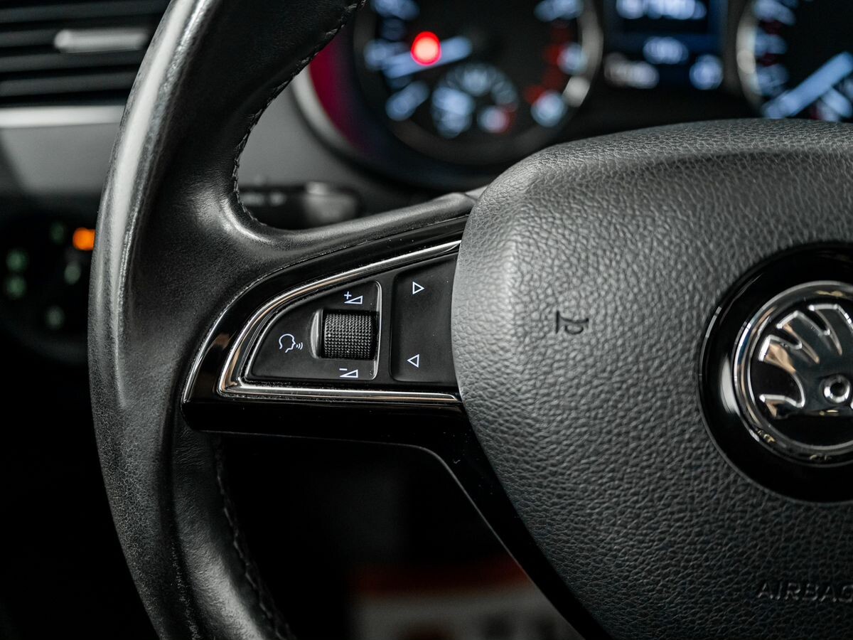 Skoda Octavia 2015 - фото автомобиля