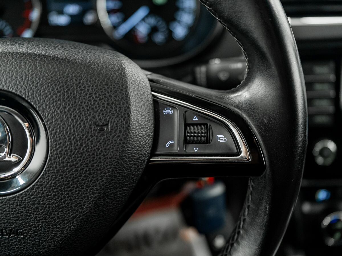 Skoda Octavia 2015 - фото автомобиля