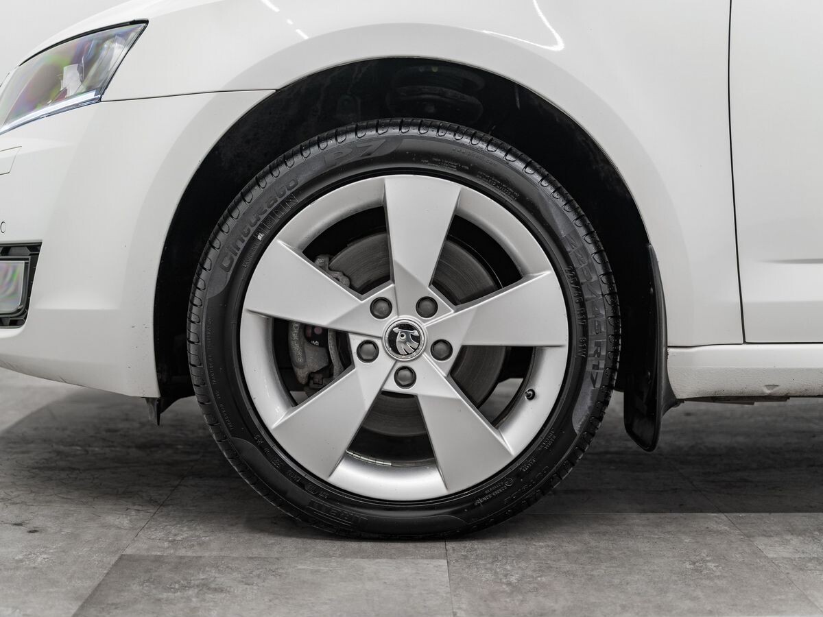 Skoda Octavia 2015 - фото автомобиля
