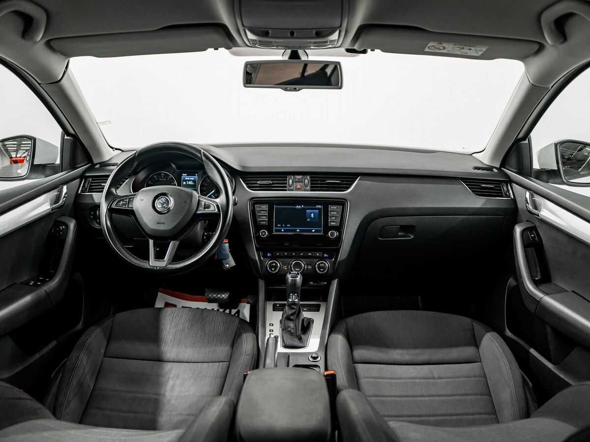 Skoda Octavia 2015 - фото автомобиля