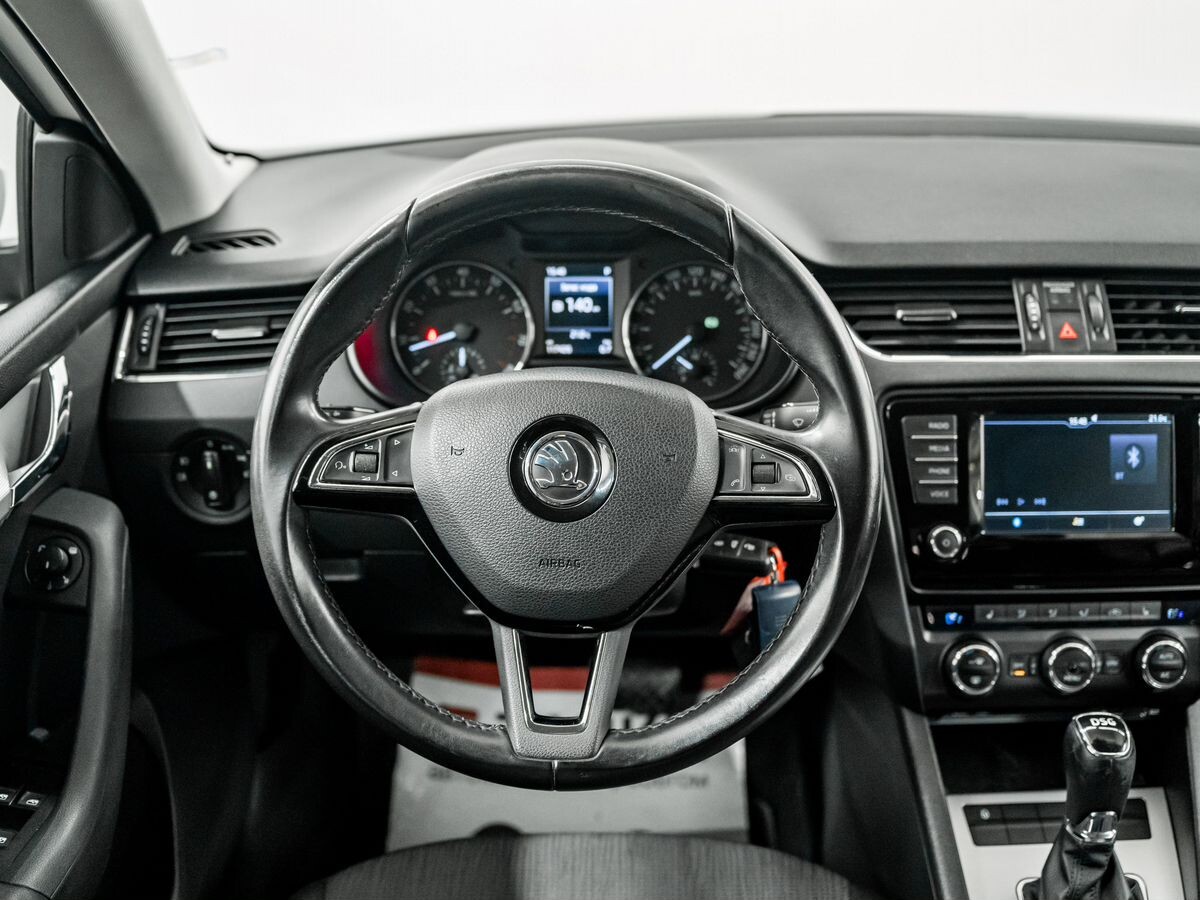 Skoda Octavia 2015 - фото автомобиля