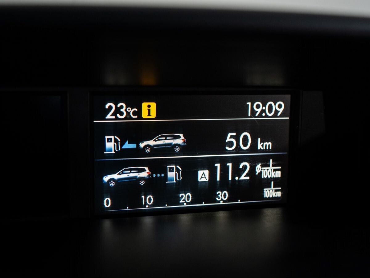 Subaru Forester 2015 - фото автомобиля