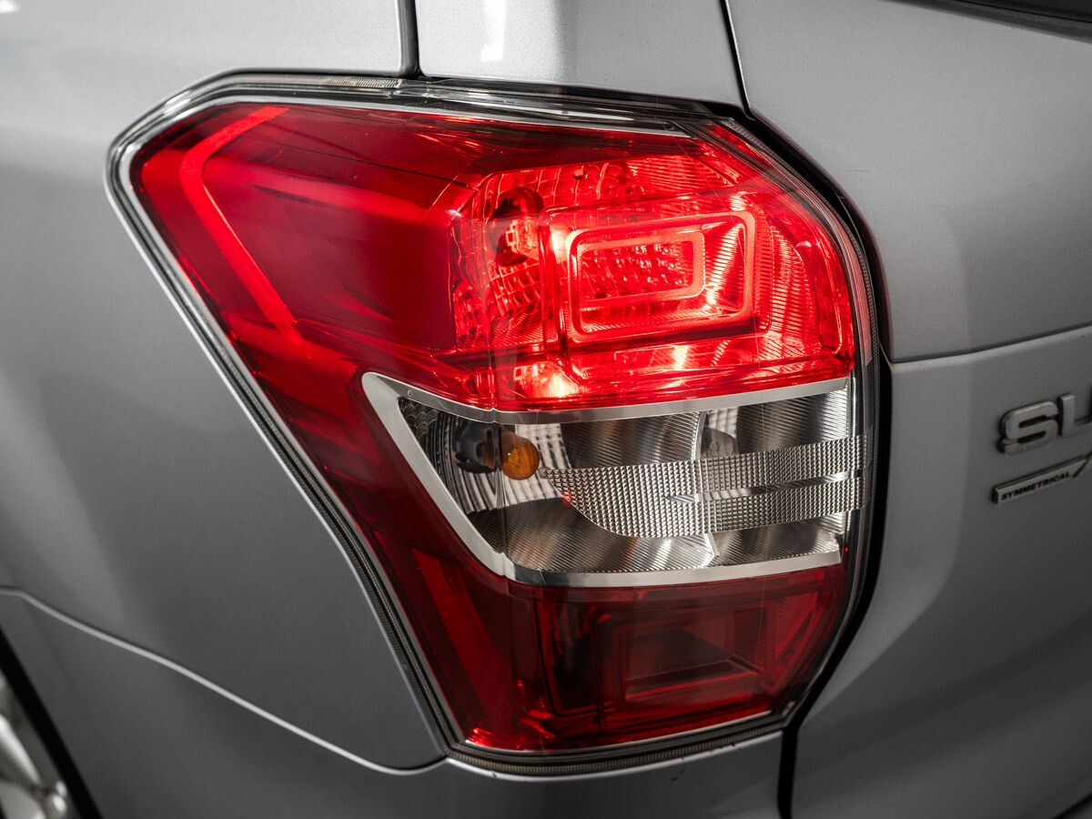 Subaru Forester 2015 - фото автомобиля