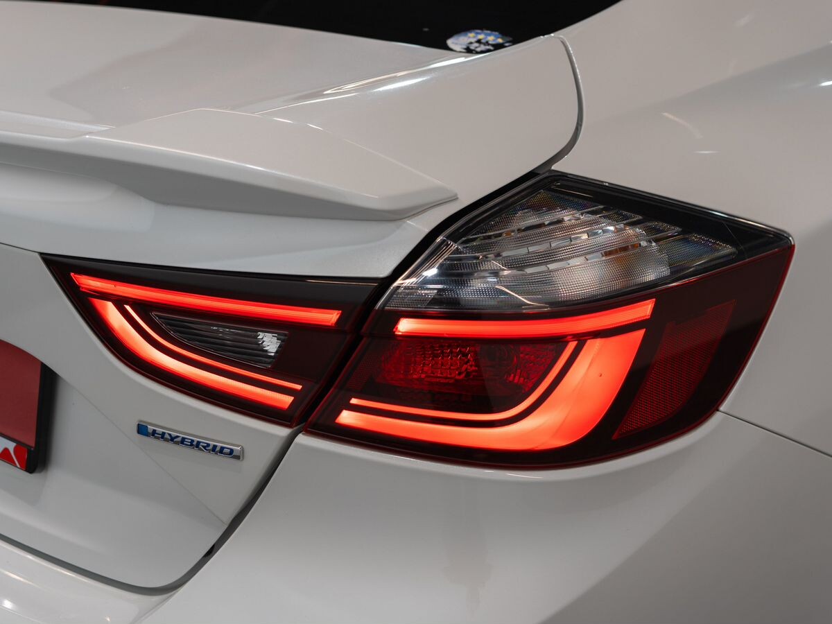 Honda Insight 2018 - фото автомобиля