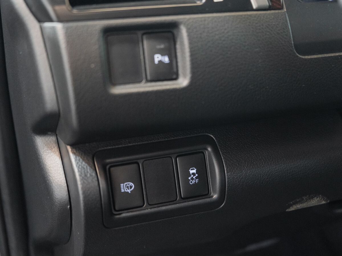 Toyota Camry 2015 - фото автомобиля