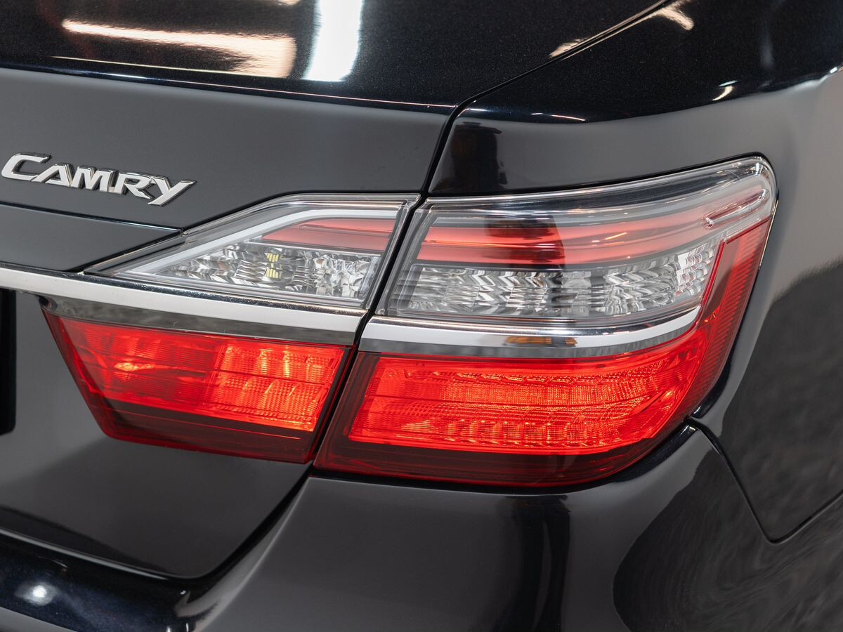 Toyota Camry 2015 - фото автомобиля
