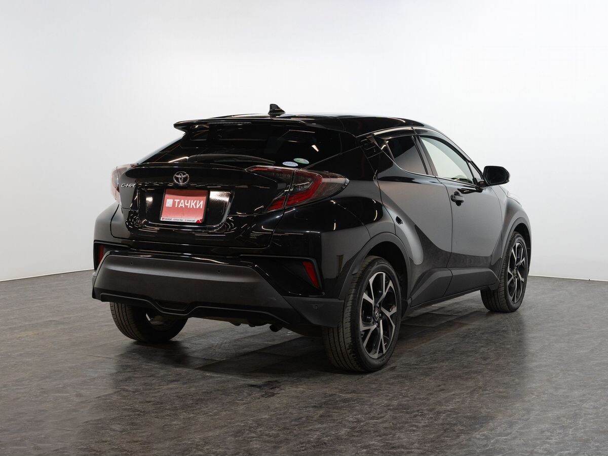 Toyota C-HR 2017 - фото автомобиля