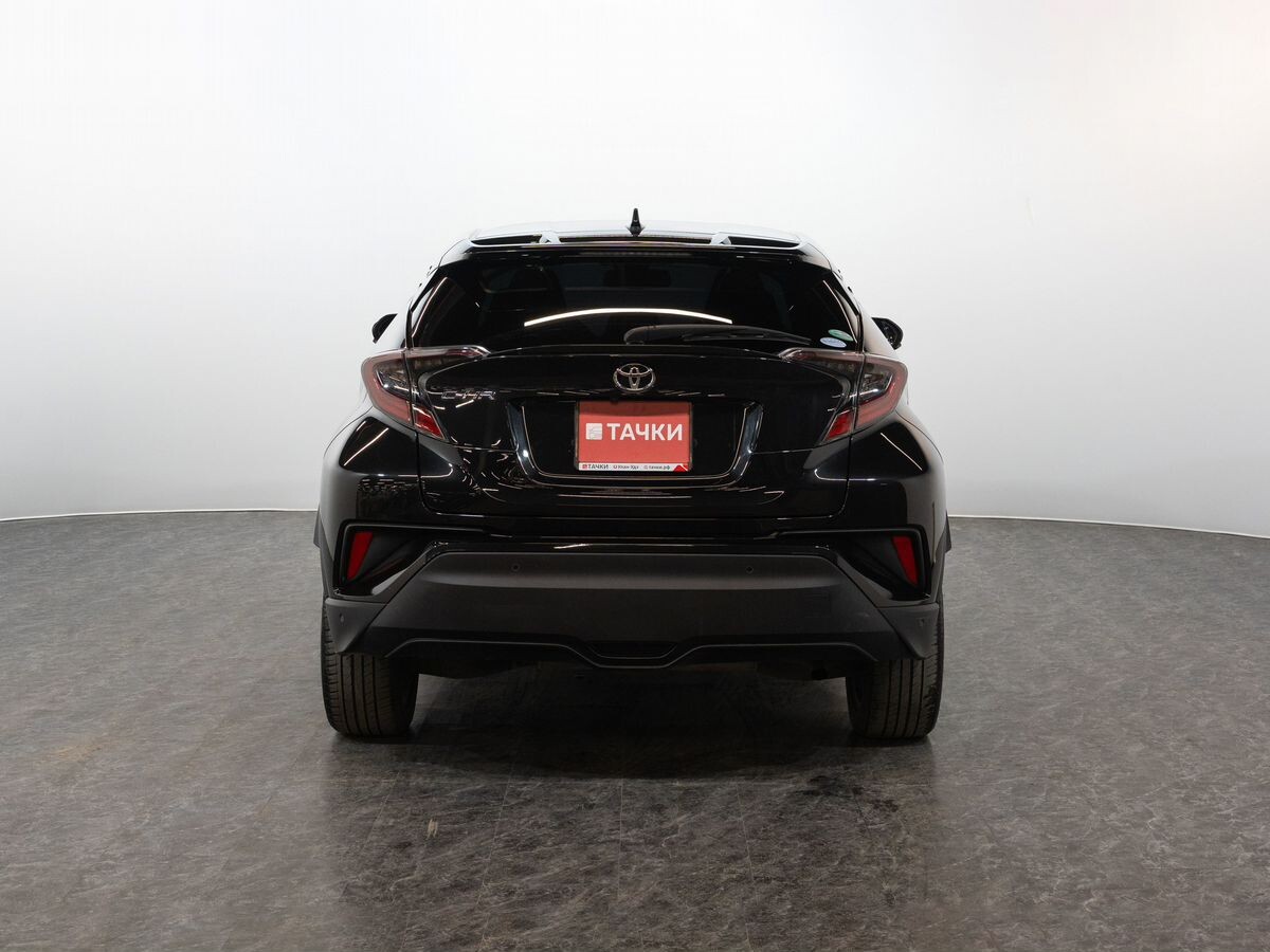 Toyota C-HR 2017 - фото автомобиля