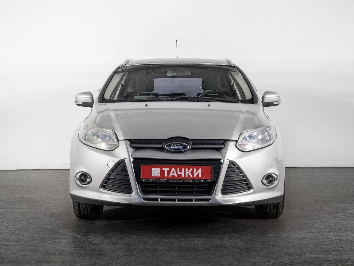 Ford Focus 2012 - фото автомобиля