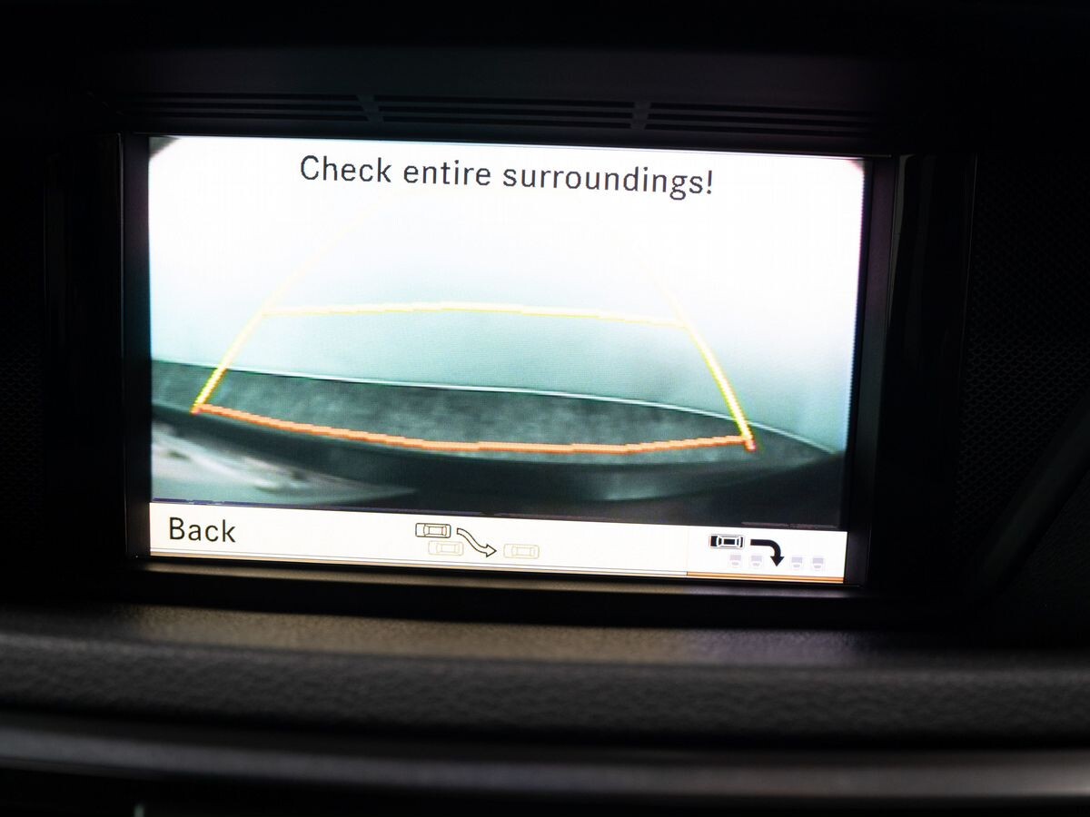 Mercedes-Benz E-Class 2011 - фото автомобиля